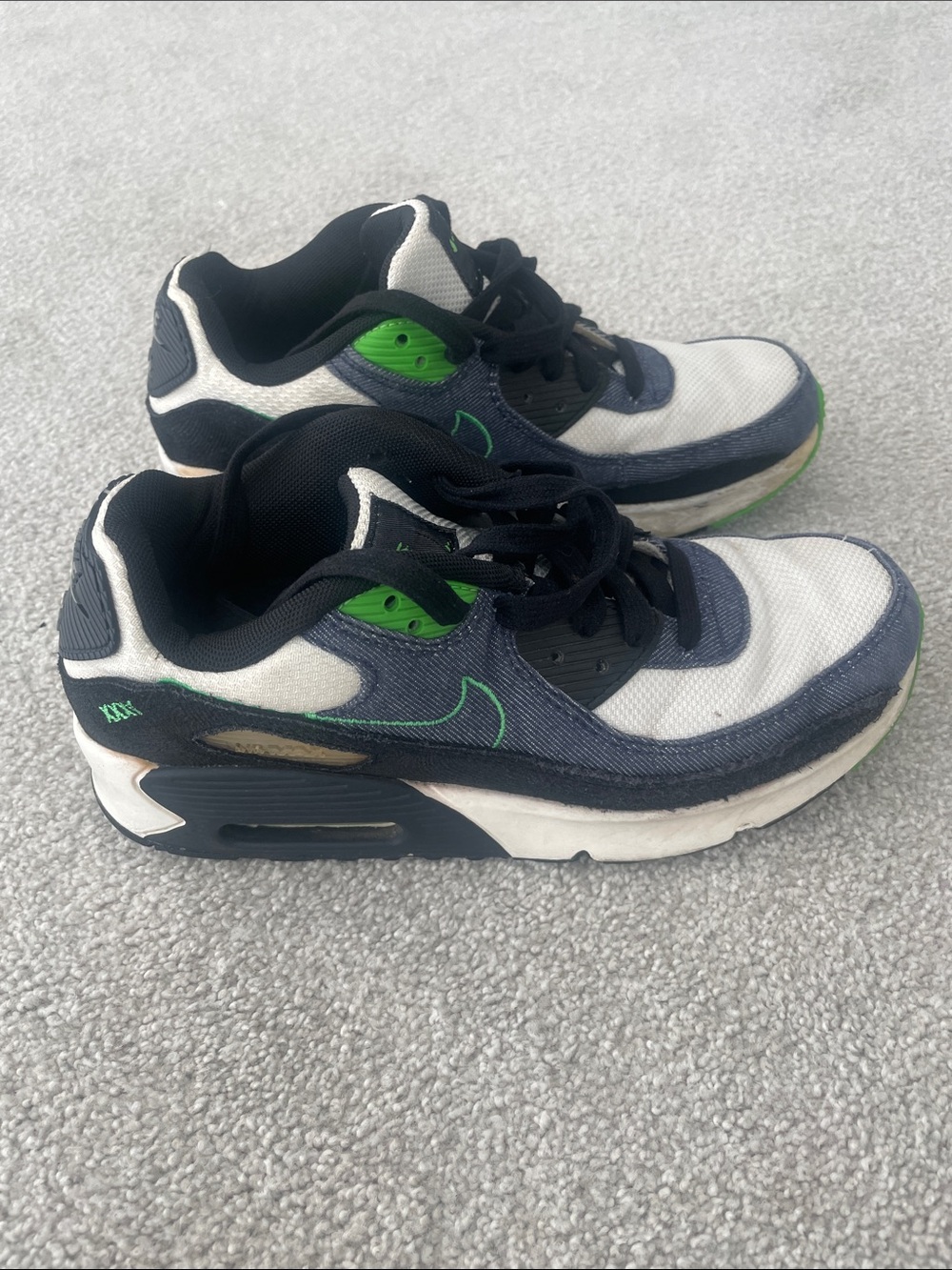 Kids Nike Air Max Sneakers Comfortable Lace-Up Shoes
